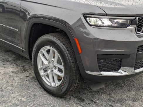 New 2025 Jeep Grand Cherokee L Laredo w/ Luxury Tech Group I image 10