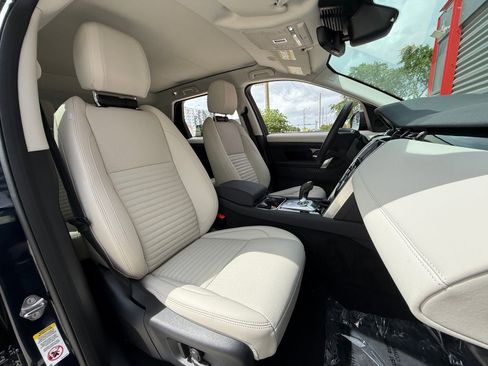 Used 2023 Land Rover Discovery Sport SE AWD/4WD image 19
