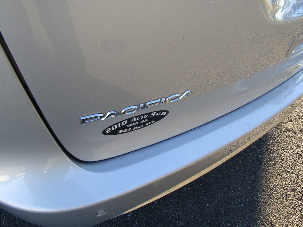 Used 2024 Chrysler Pacifica Touring-L FWD image 33