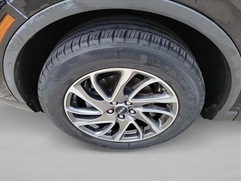 Used 2022 Lincoln Corsair FWD w/ Equipment Group 101A image 7