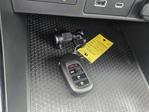 Used 2024 Honda CR-V Sport image 19