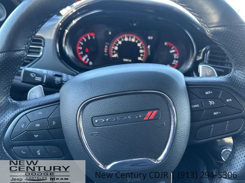 Used 2025 Dodge Durango GT image 34