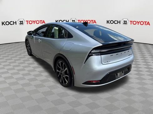 Certified 2024 Toyota Prius Prime FWD image 6