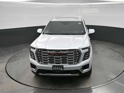 New 2026 GMC Yukon XL Denali w/ Denali Reserve Package AWD/4WD image 25