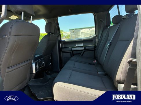 Used 2018 Ford F150 XLT w/ Equipment Group 302A Luxury AWD/4WD image 17