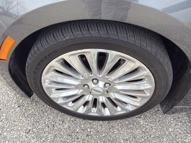 Used 2016 Lincoln MKZ w/ Equipment Group 200A Select FWD image 10