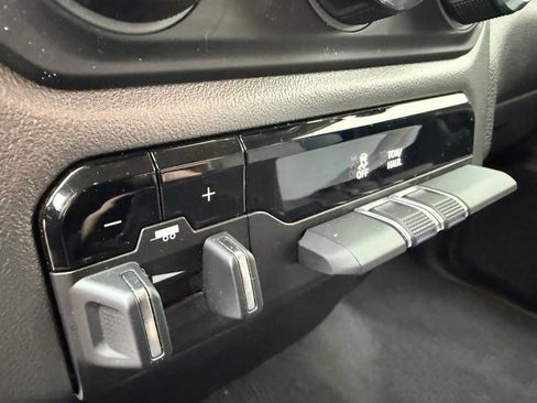 Used 2019 RAM 2500 Big Horn w/ Protection Group image 4