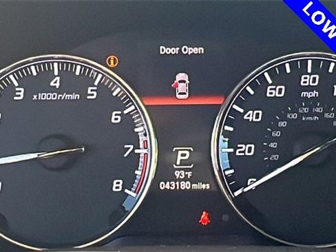 Used 2014 Acura RLX w/ Technology Package image 29