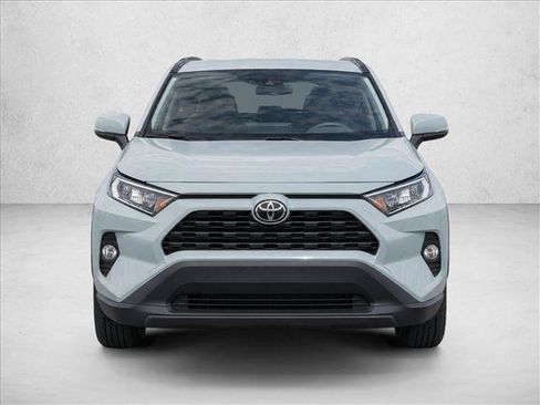 Used 2019 Toyota RAV4 XLE Premium FWD image 2
