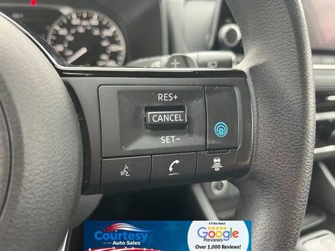 Used 2021 Nissan Rogue SV AWD/4WD image 3