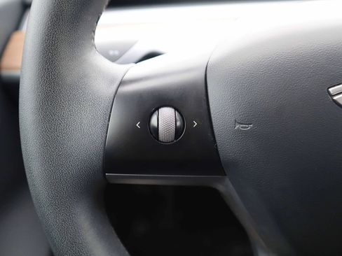 Used 2021 Tesla Model 3 Performance image 16