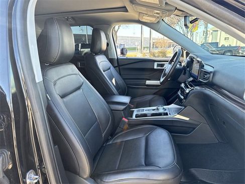 Used 2021 Ford Explorer Limited w/ Equipment Group 301A image 30