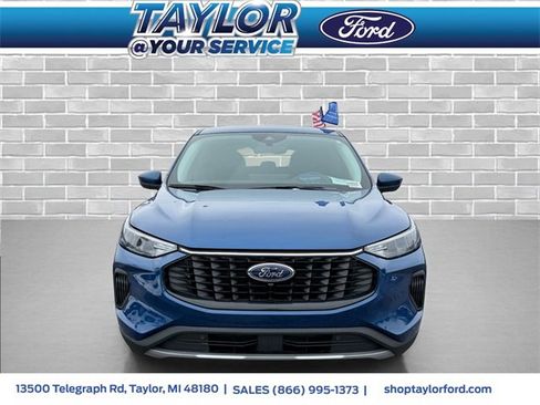 Certified 2023 Ford Escape Active w/ Tech Pack #2 image 2