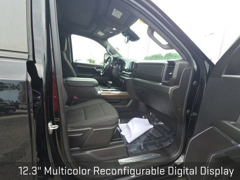 Used 2023 Chevrolet Silverado 1500 RST w/ Max Trailering Package AWD/4WD image 59