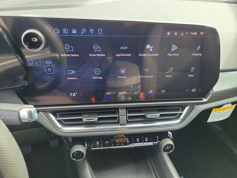 New 2026 Chevrolet Equinox EV LT image 7