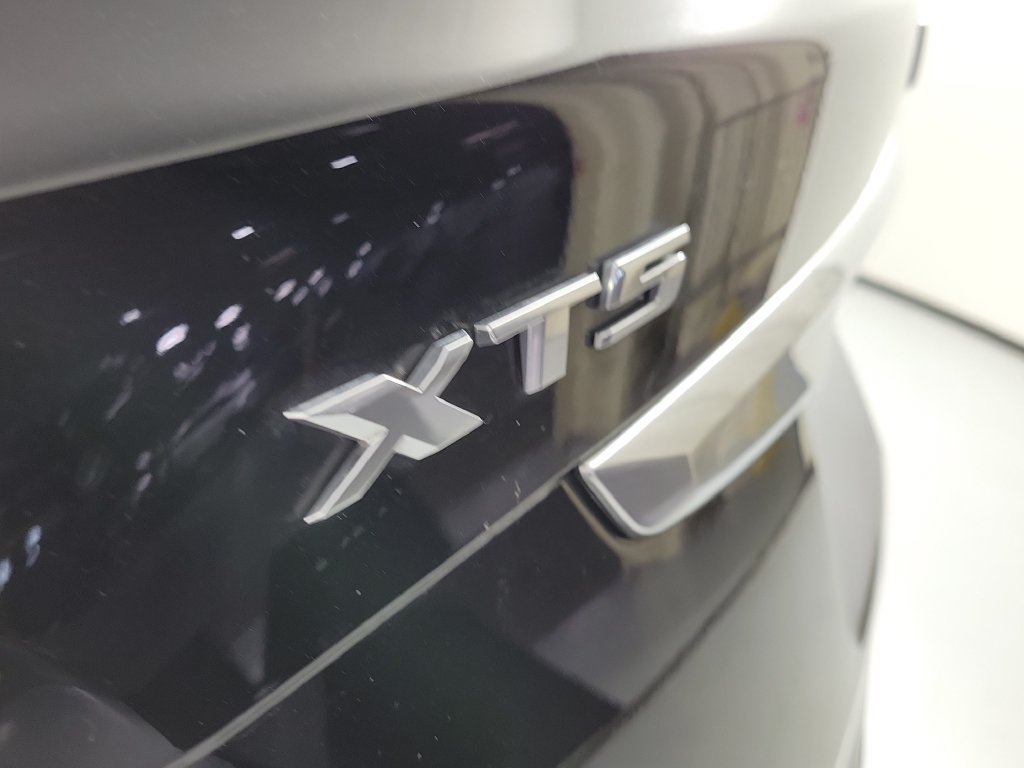 Used 2023 Cadillac XT5 Luxury FWD image 5