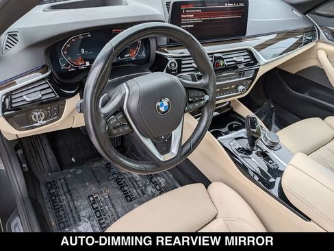 Certified 2022 BMW 530i xDrive w/ Premium Package image 12