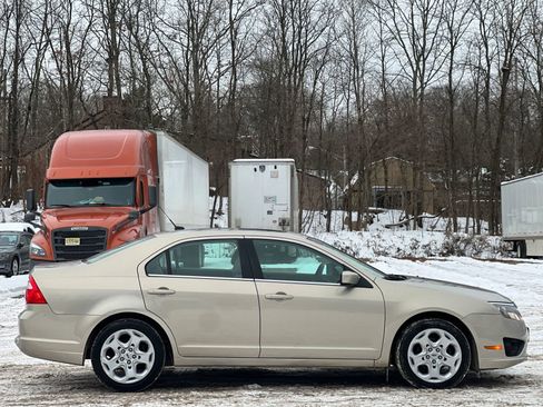 Used 2010 Ford Fusion SE image 7