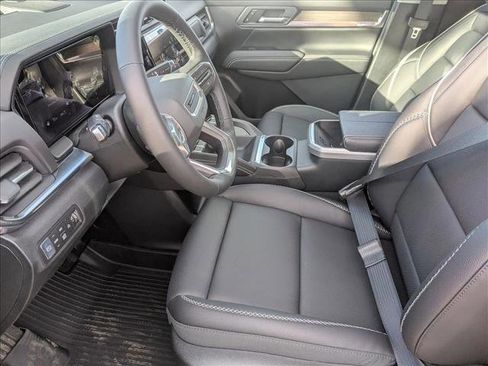 New 2026 GMC Terrain Denali w/ LPO, Floor Liner Package image 4