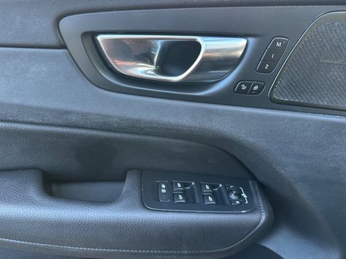 Used 2020 Volvo XC60 T6 Inscription image 14
