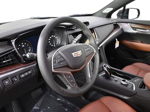 New 2025 Cadillac XT5 Premium Luxury w/ Technology Package image 11