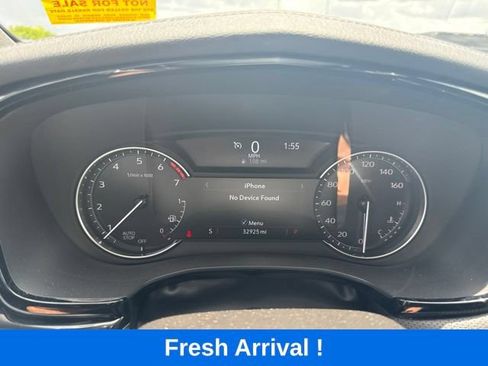 Used 2024 Cadillac XT6 Luxury w/ LPO, Floor Liner Package FWD image 6