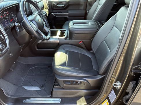 Used 2022 Chevrolet Silverado 2500 LTZ w/ LTZ Plus Package image 10