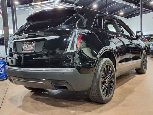 Used 2023 Cadillac XT5 Sportv w/ Technology Package image 6