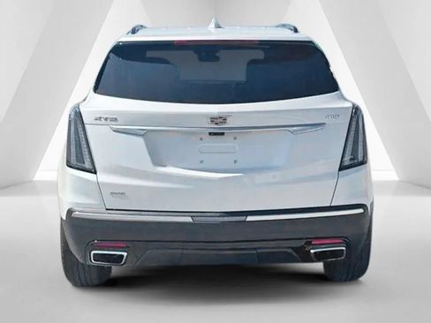 Used 2023 Cadillac XT5 Sportv w/ Technology Package AWD/4WD image 6
