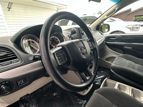 Used 2016 Dodge Grand Caravan SE w/ Quick Order Package 29E SE FWD image 52