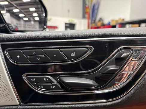 Used 2020 Lincoln Navigator L Reserve w/ Equipment Group 208A Reserve AWD/4WD image 88