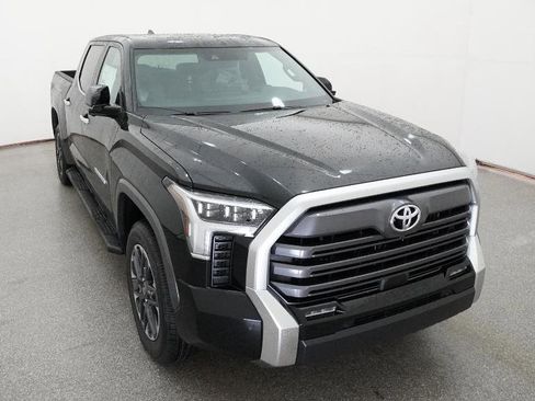 New 2026 Toyota Tundra Limited AWD/4WD image 17