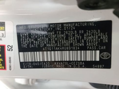 Used 2024 Toyota Camry SE image 39