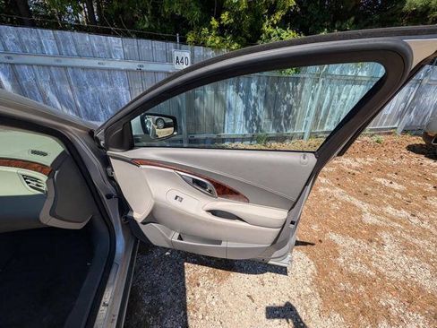 Used 2011 Buick LaCrosse CX FWD image 30