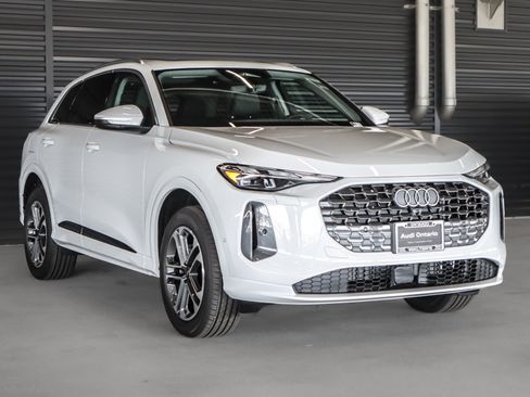 New 2026 Audi Q5 Premium AWD/4WD image 12