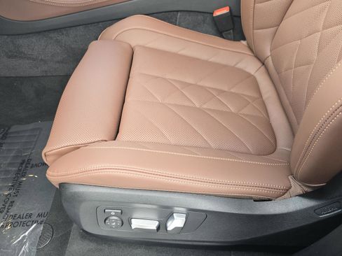 New 2026 BMW X5 xDrive50e w/ M Sport Package image 18