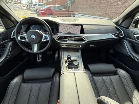 Used 2023 BMW X5 xDrive40i w/ M Sport Package image 11