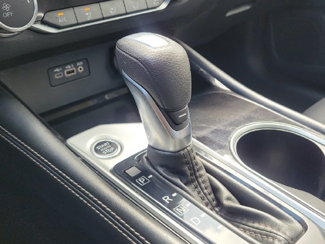 Used 2023 Nissan Altima 2.5 SV FWD image 34