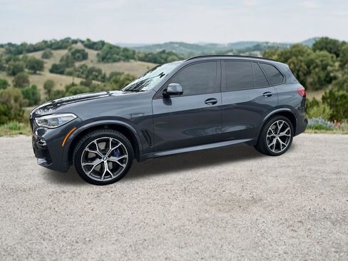 Used 2019 BMW X5 xDrive50i w/ M Sport Package AWD/4WD image 4