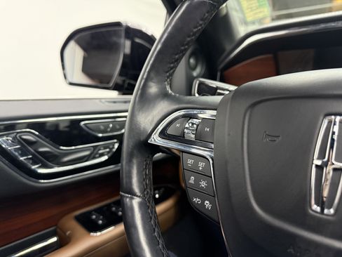 Used 2023 Lincoln Navigator L Reserve w/ Equipment Group 201A image 17