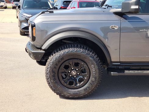 Used 2022 Ford Bronco Wildtrak AWD/4WD image 9