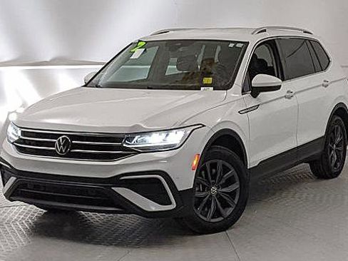 Used 2022 Volkswagen Tiguan SE image 6