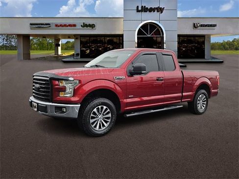 Used 2015 Ford F150 XLT w/ Equipment Group 302A Luxury image 2