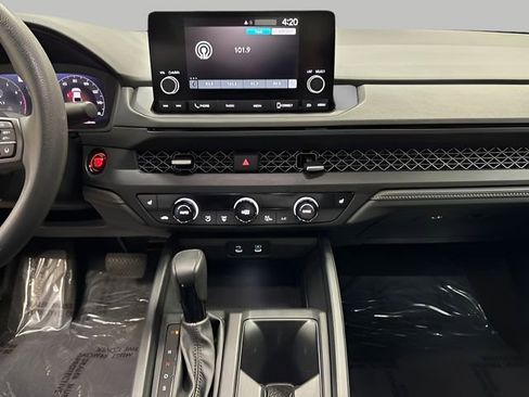 Used 2023 Honda Accord EX image 18