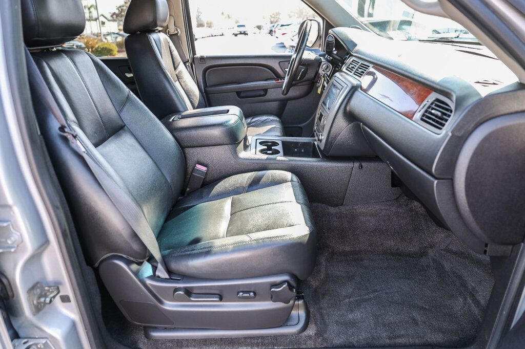 Used 2014 GMC Yukon XL SLT RWD image 9