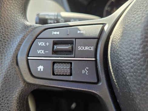 Certified 2025 Honda HR-V LX image 23
