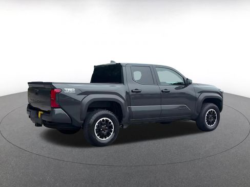 Used 2025 Toyota Tacoma TRD Off-Road AWD/4WD image 15