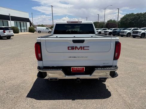 Used 2023 GMC Sierra 1500 SLT w/ X31 Off-Road Package AWD/4WD image 6