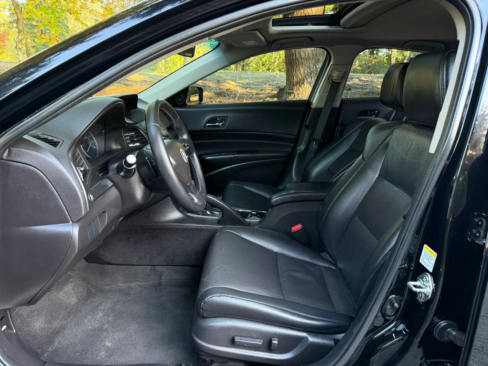 Used 2014 Acura ILX FWD image 3