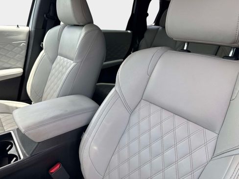 Used 2023 Mitsubishi Outlander SEL FWD image 22